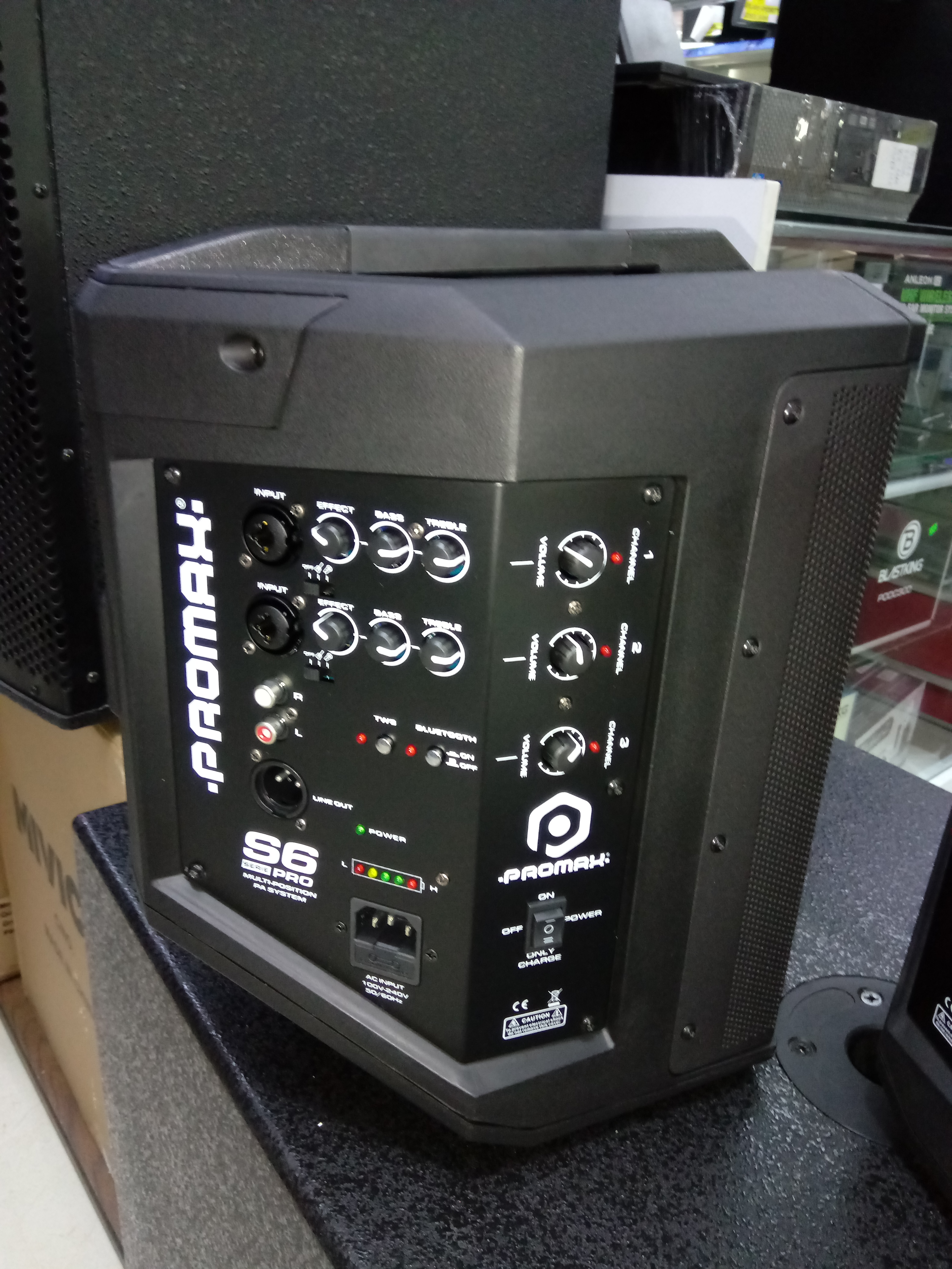 BOCINA MONITOR S6 PRO PROMAX Foto 7244527-2.jpg