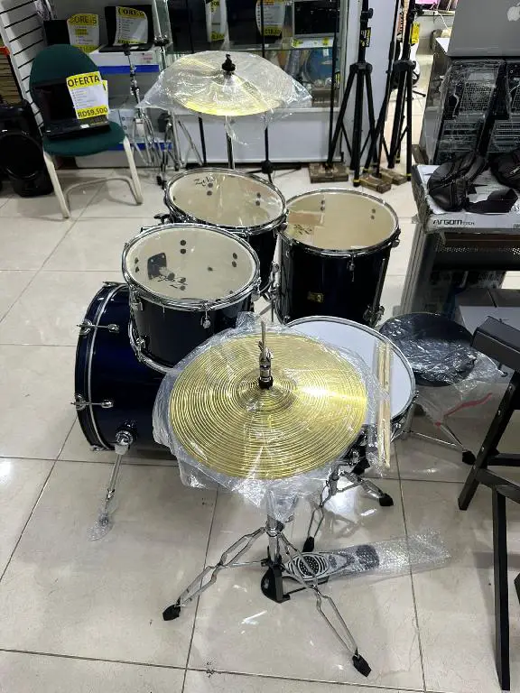 BATERIA  MUSICAL DE LA MARCA ZYCO Foto 7244532-4.jpg