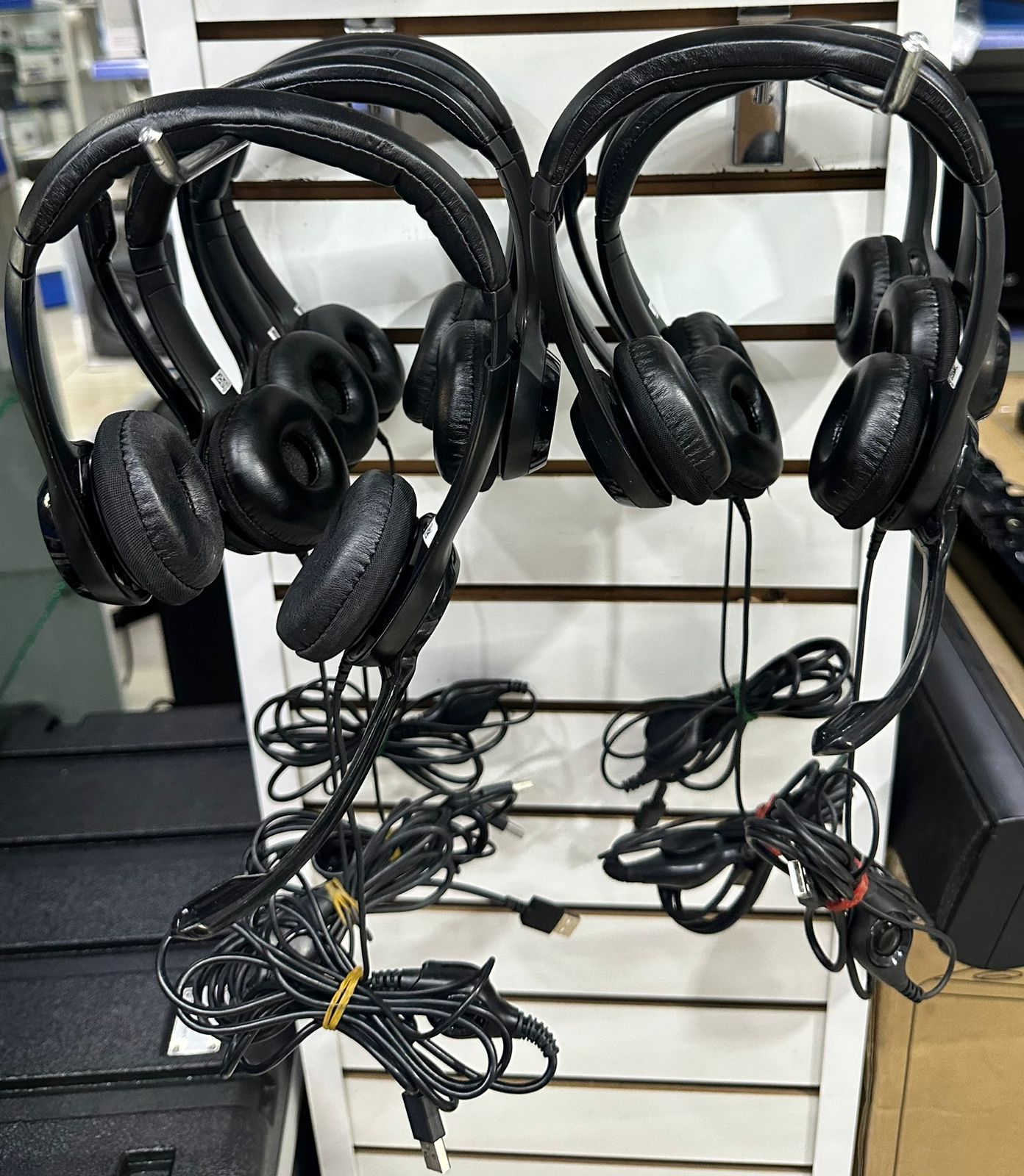 Audifono logitech h390 CON MICROFONO Foto 7244564-4.jpg