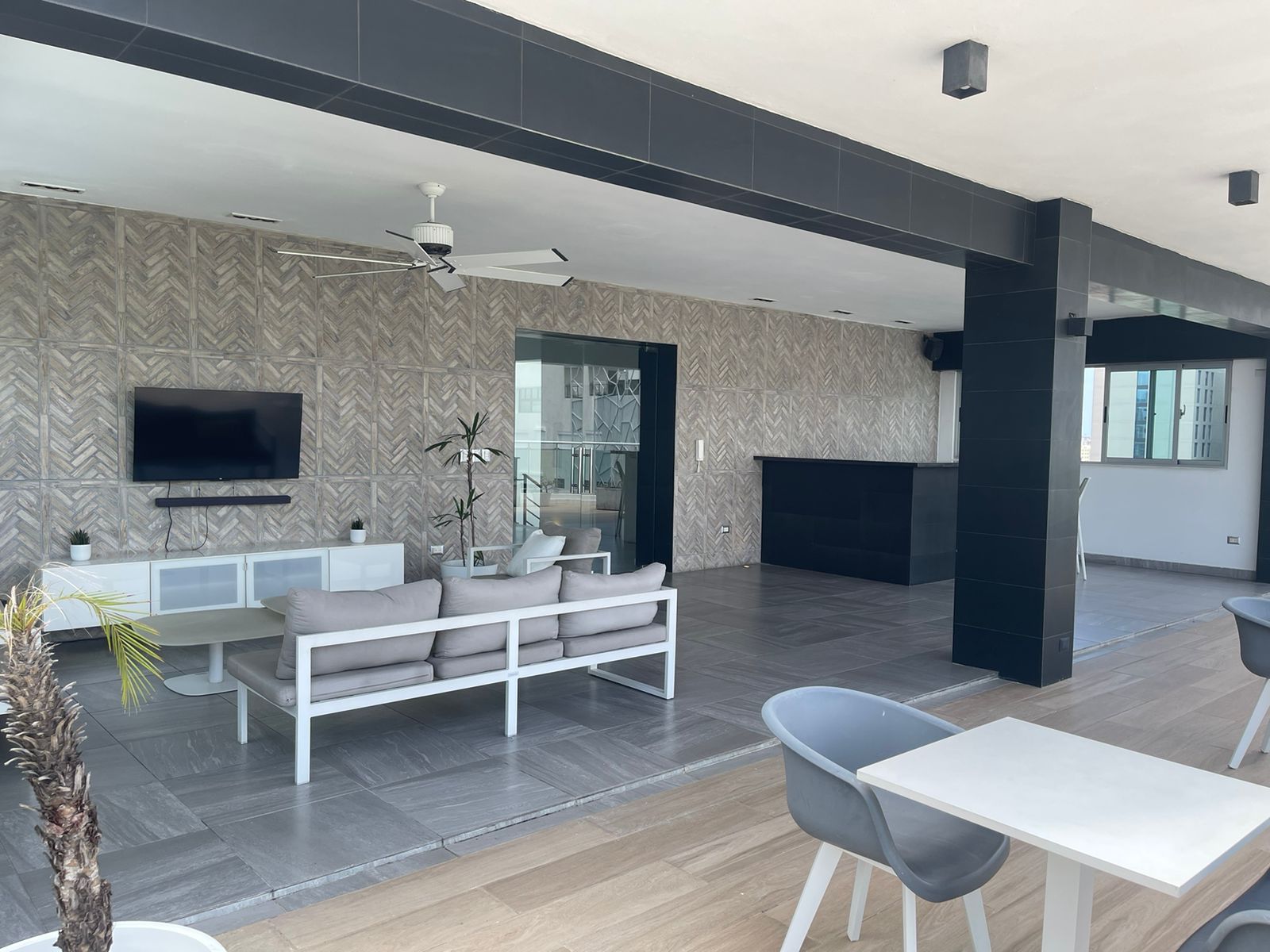 Hermoso y acogedor apartamento en alquiler Amueblado en Piantini!! Foto 7244622-7.jpg