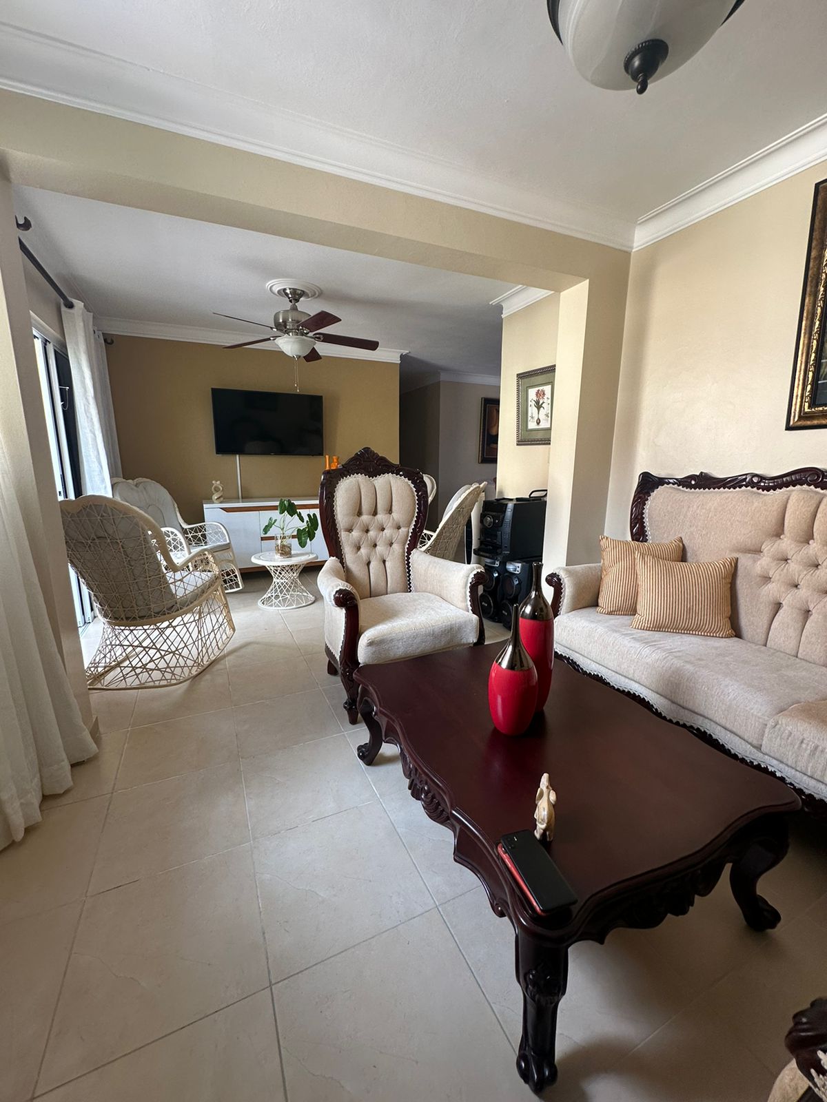 Amplio Apartamento en Venta en El Dorado 3 Hab 2 Parqueos - RD6.5M Foto 7244702-10.jpg