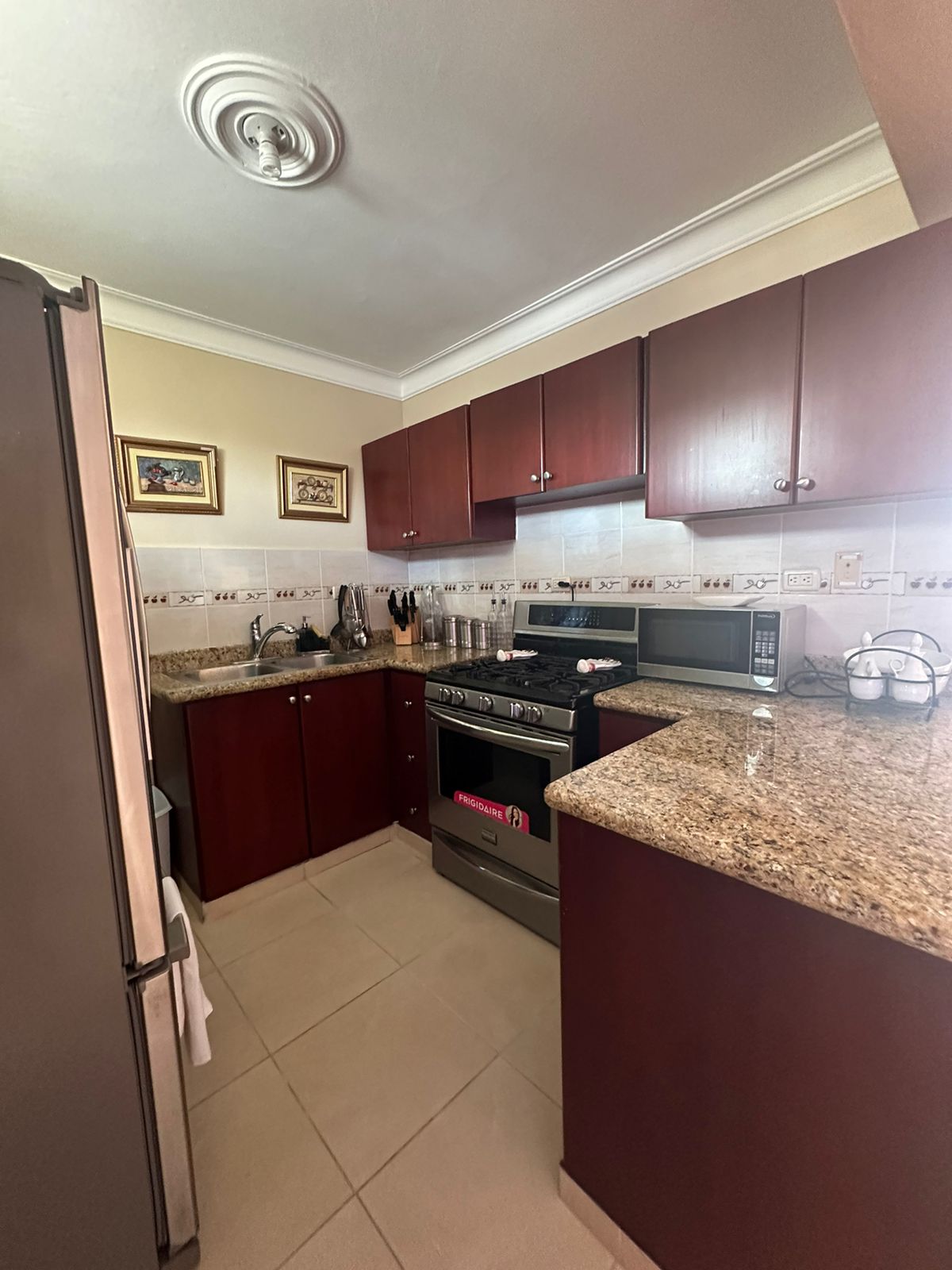 Amplio Apartamento en Venta en El Dorado 3 Hab 2 Parqueos - RD6.5M Foto 7244702-13.jpg
