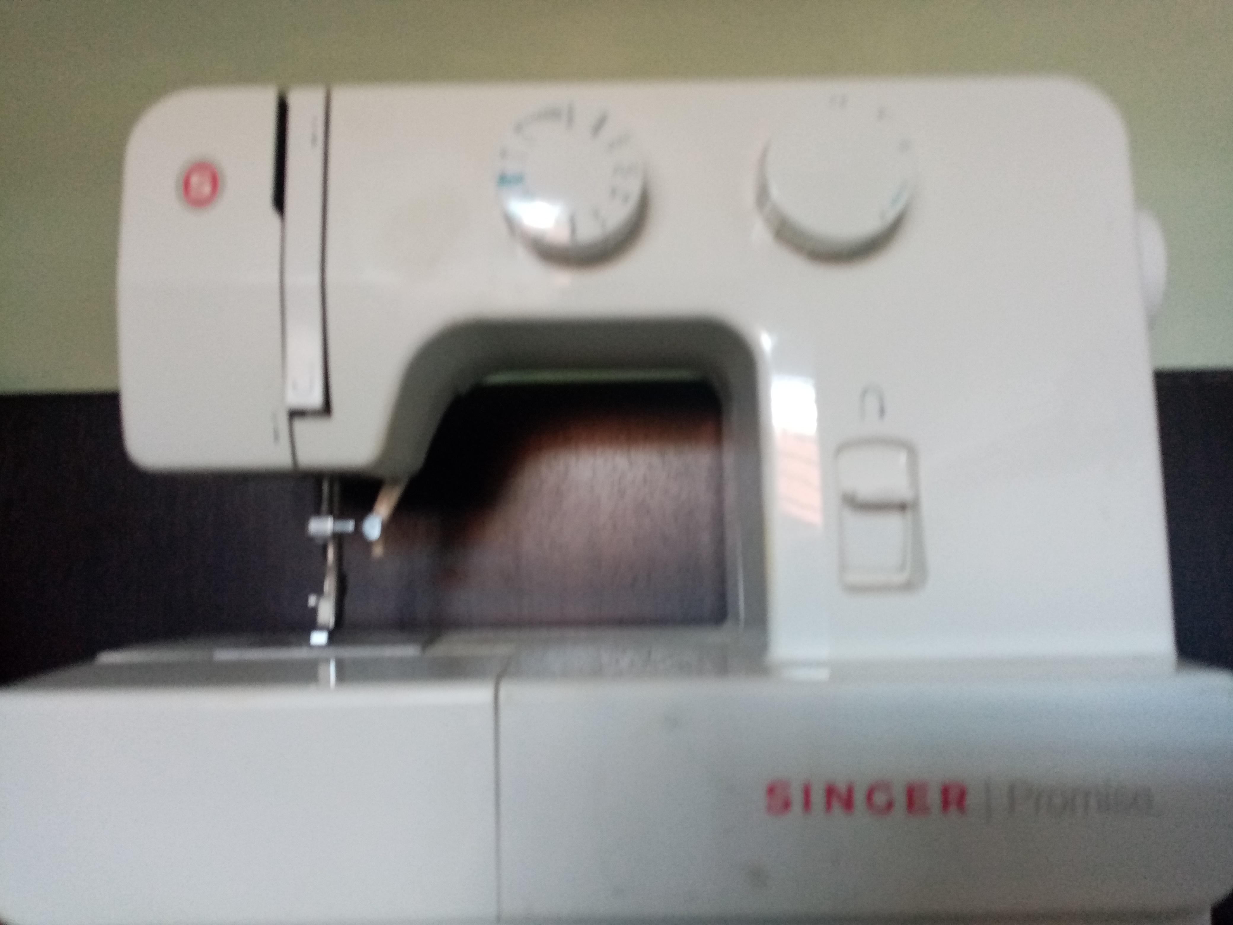 Maquina coser Singer 1412  en Santo Domingo Este Foto 7244725-3.jpg