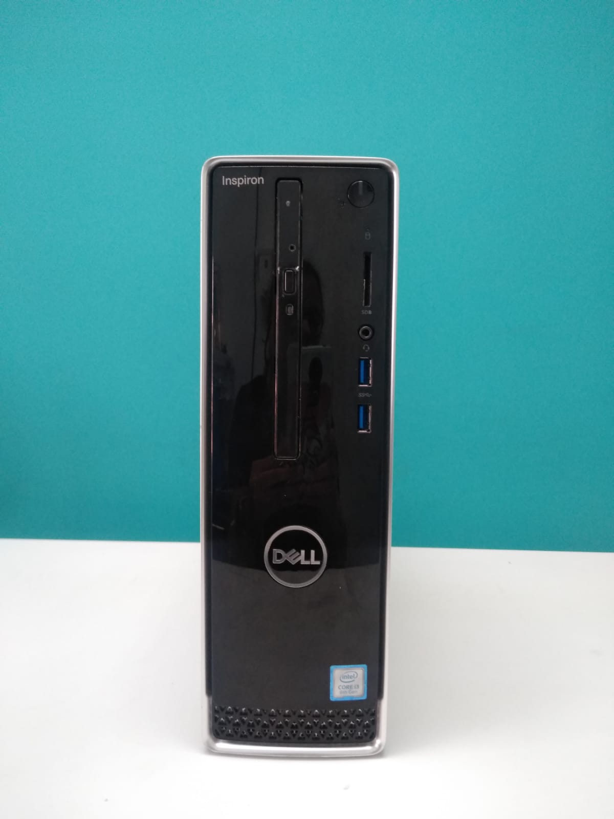 Desktop Dell Inpiron 3470 / 8th Gen Intel Core i3 / 8GB DDR4 / 1TB HDD Foto 7244815-2.jpg
