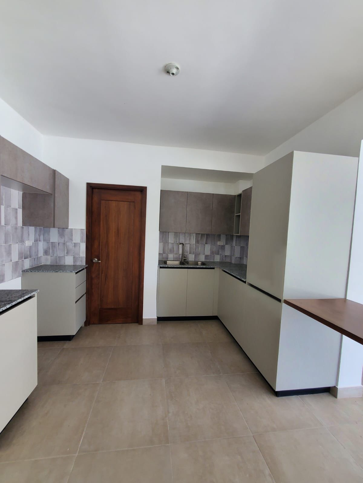 Nuevo apartamento en Residencial Sorrento 120 m US187000 Foto 7244907-9.jpg