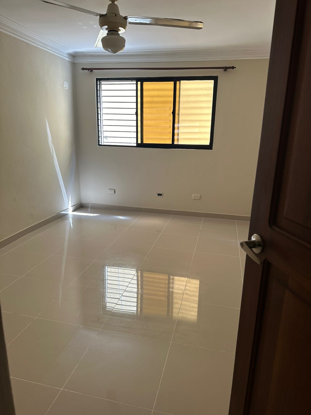 Apartamento en Alquiler en Bella Vista de 3 habitaciones   Foto 7244936-10.jpg