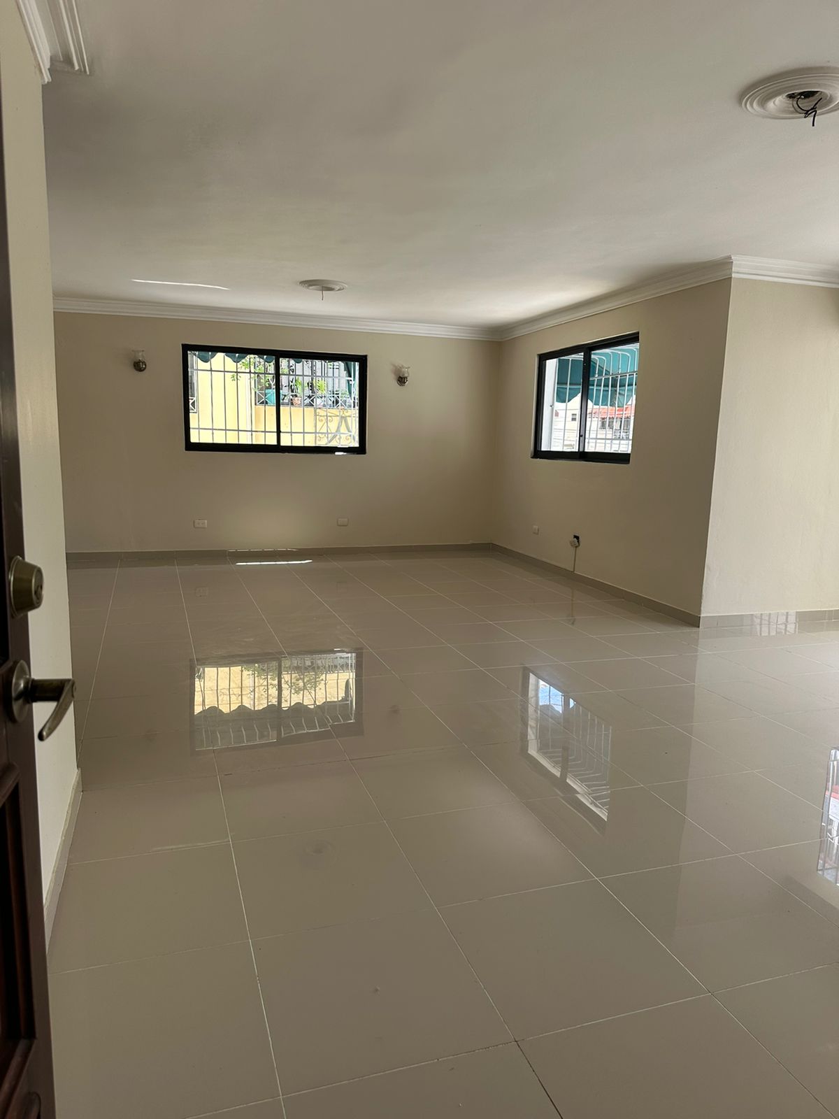 Apartamento en Alquiler en Bella Vista de 3 habitaciones   Foto 7244936-2.jpg