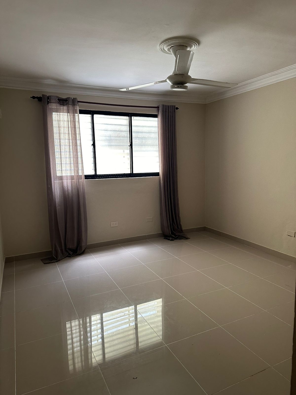 Apartamento en Alquiler en Bella Vista de 3 habitaciones   Foto 7244936-6.jpg