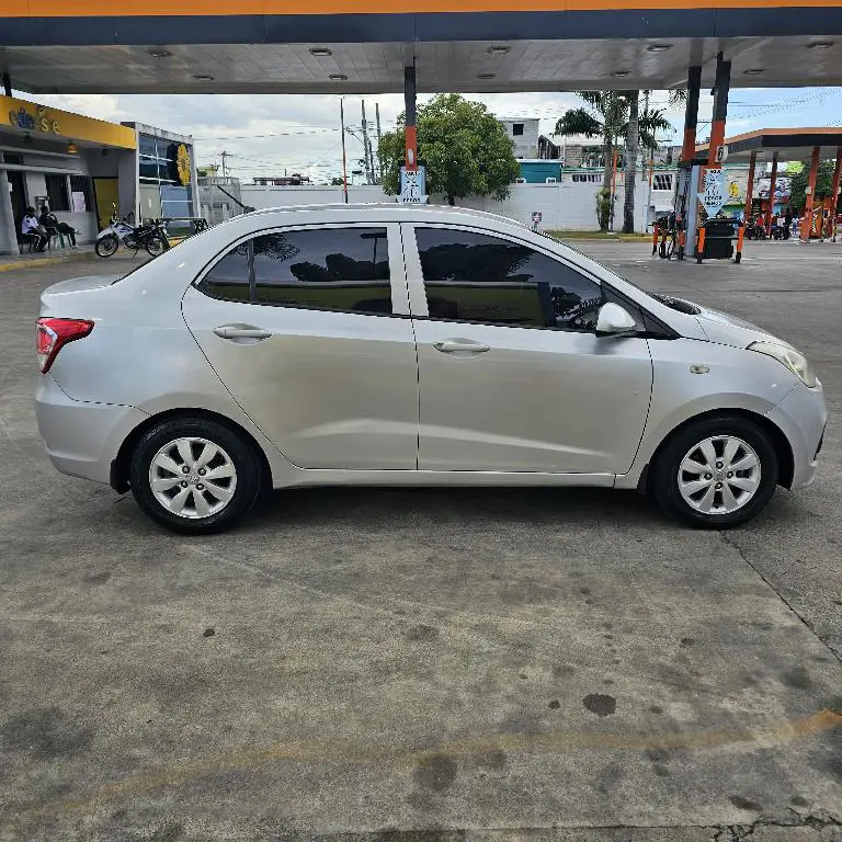 Hyundai  2015 Gasolina Foto 7244946-1.jpg