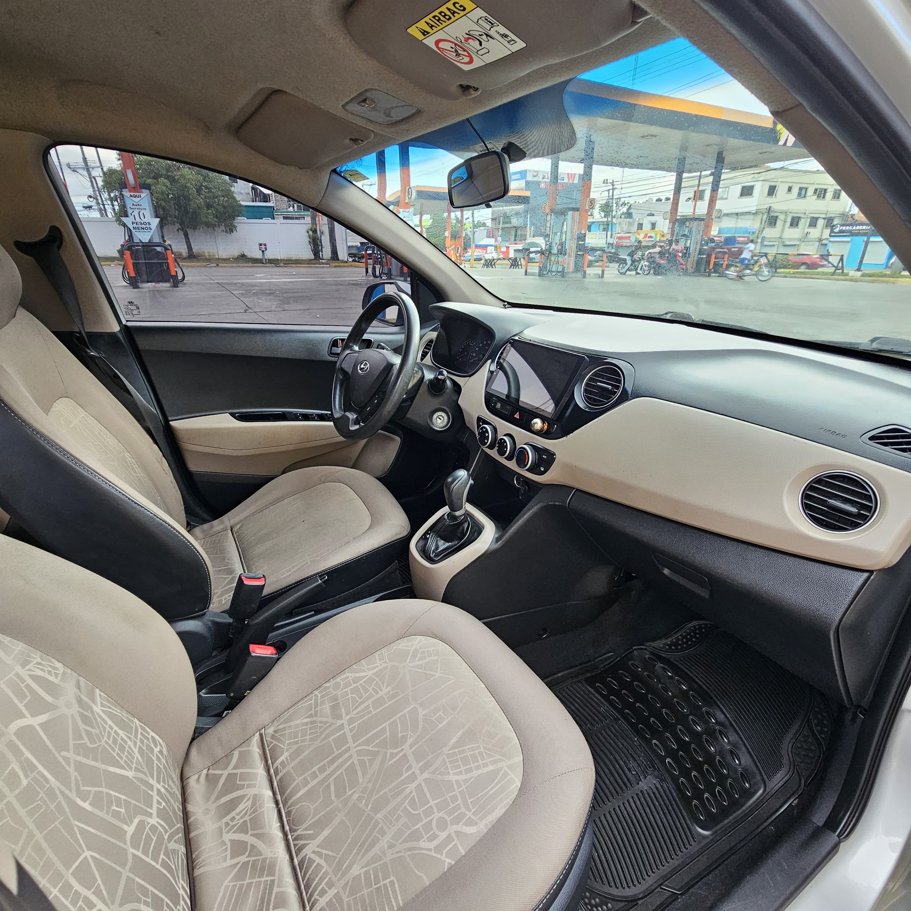 Hyundai  2015 Gasolina Foto 7244946-3.jpg