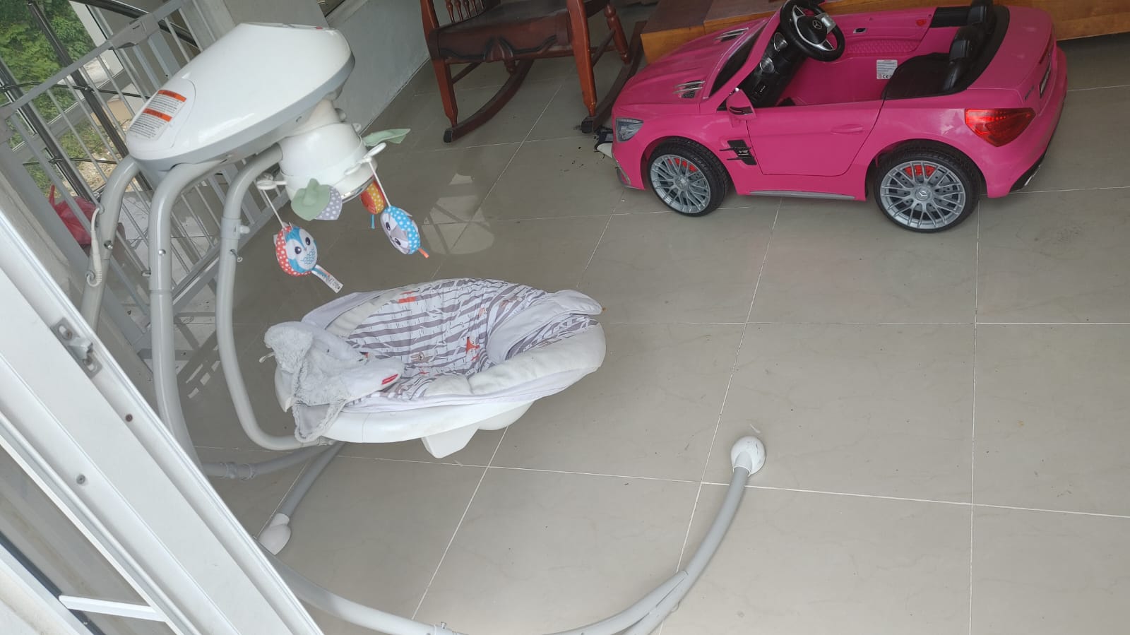Columpio mecedora silla para bebe Fisher Price Foto 7245107-4.jpg