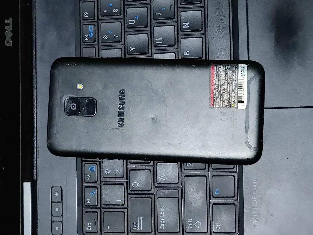 SAMSUNG A6 DESBLOQUEADO 32GB/HUELLAS Foto 7245140-2.jpg