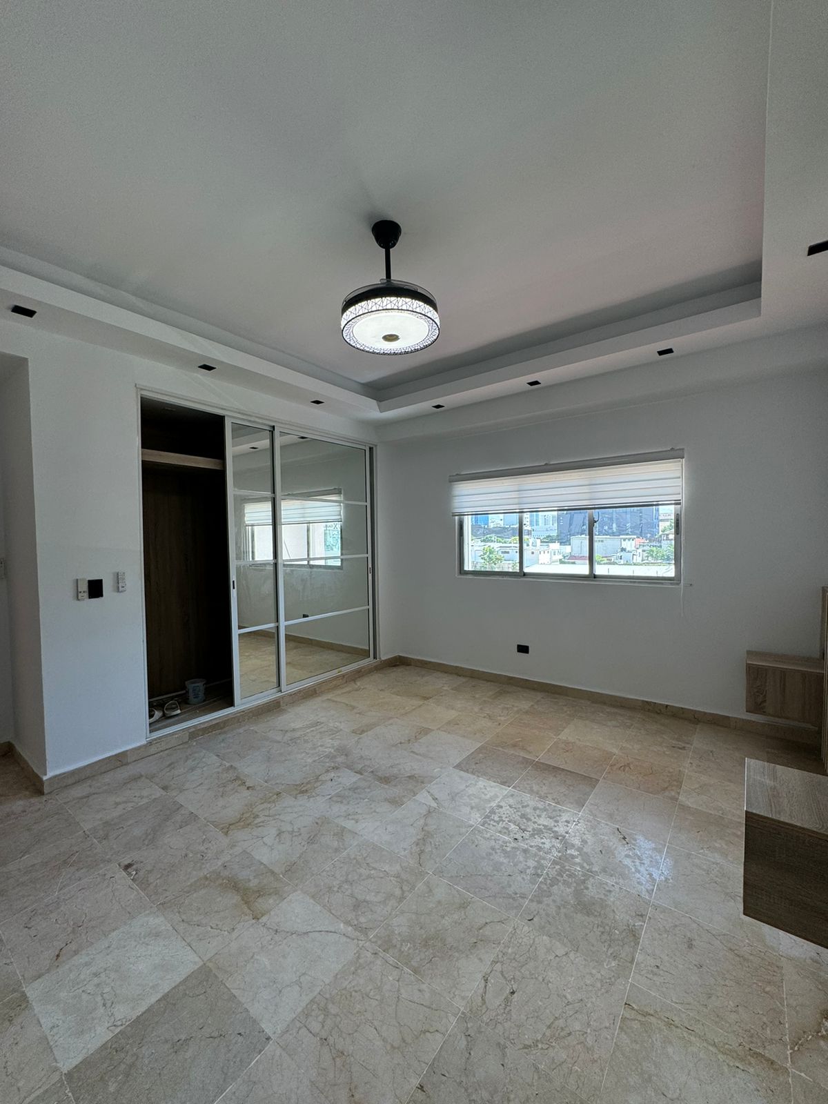 Apartamento en Piantini de 173 m2 Segundo Nivel Foto 7245158-11.jpg