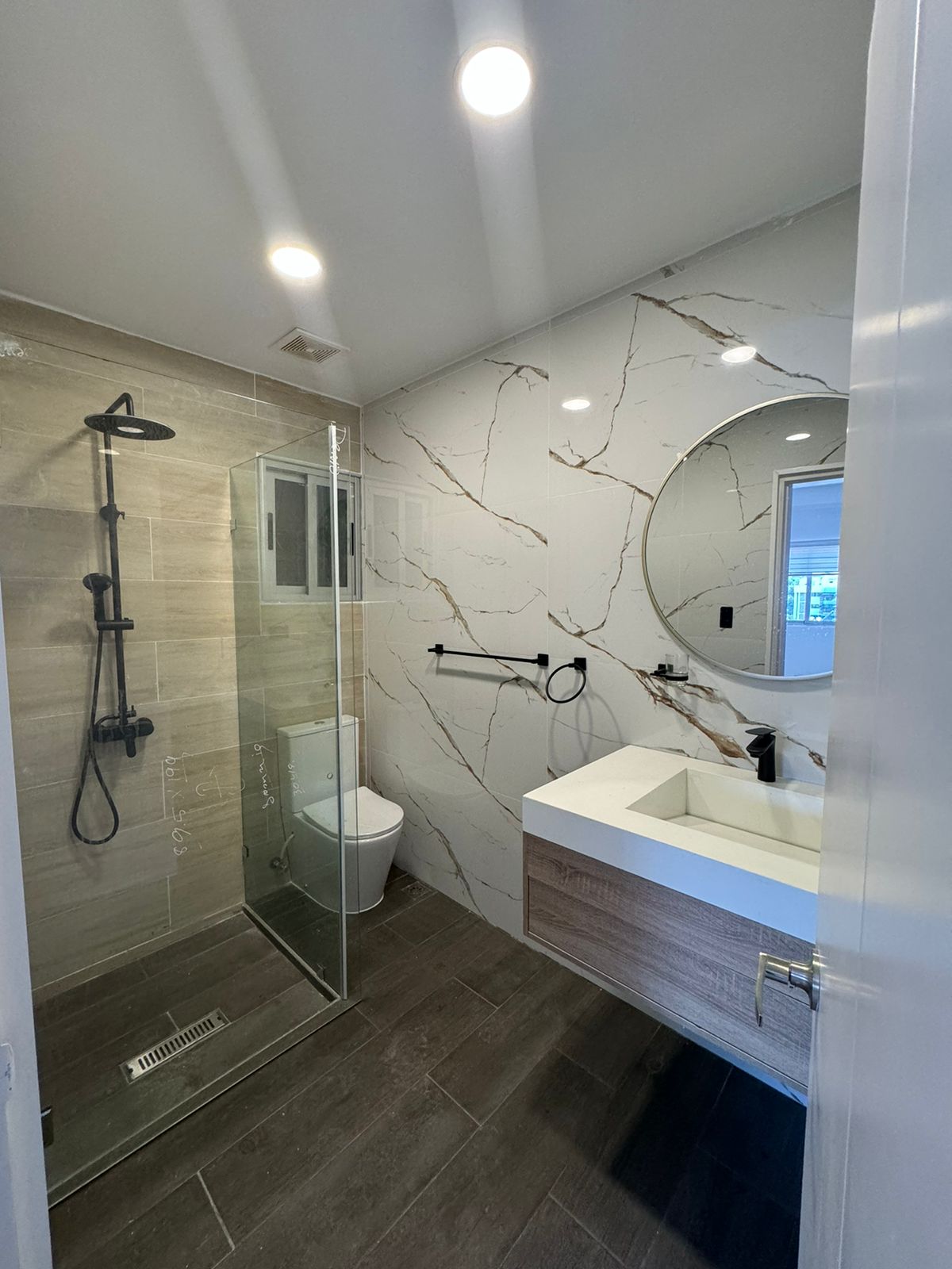Apartamento en Piantini de 173 m2 Segundo Nivel Foto 7245158-12.jpg