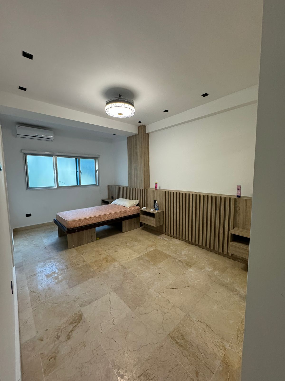 Apartamento en Piantini de 173 m2 Segundo Nivel Foto 7245158-15.jpg