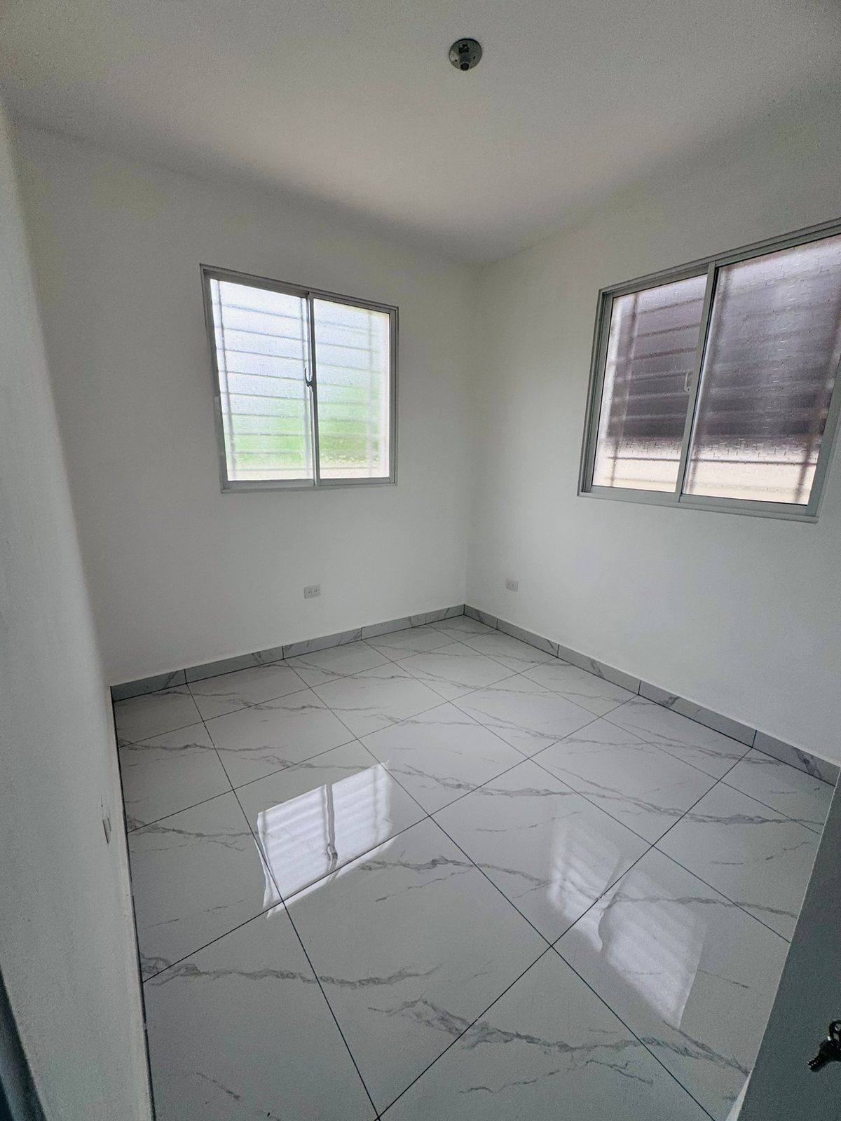 Hermosa casa en Barranquita cerca de la UASD - 3 hab RD 7.5M Foto 7245232-12.jpg