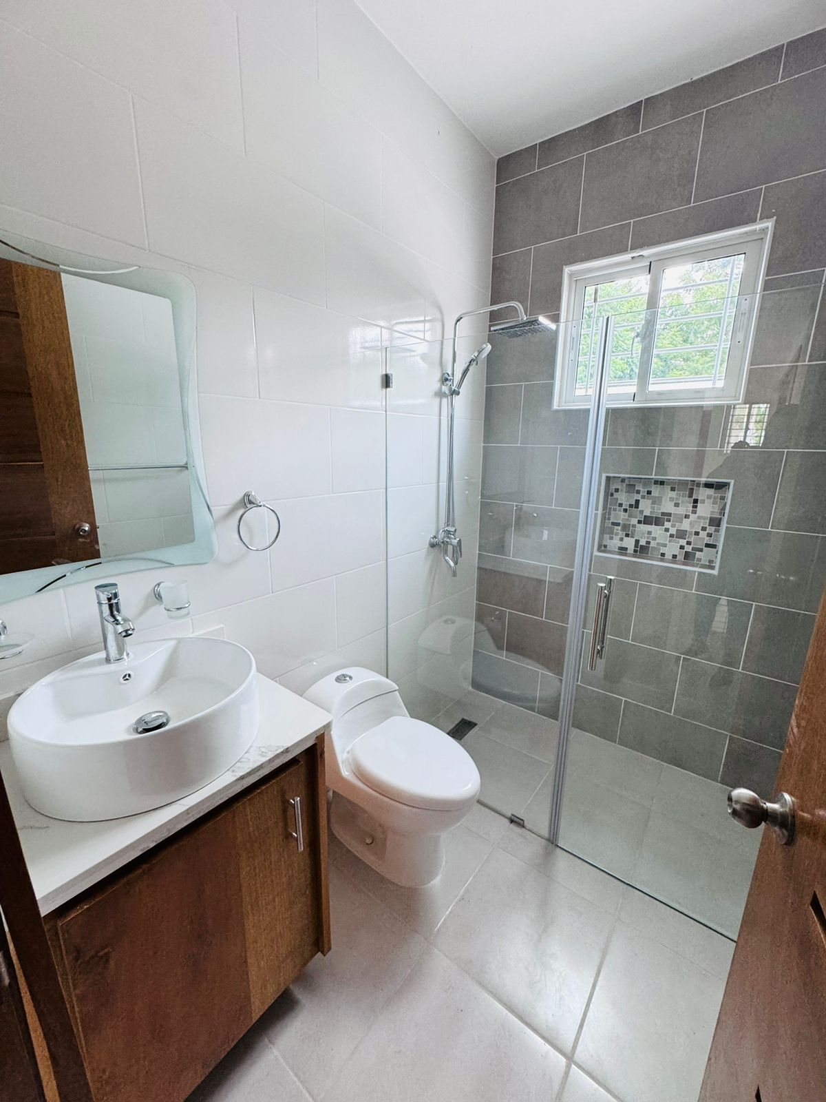 Casa en venta en La Barranquita Santiago - 3 hab 2.5 baños RD12.3M Foto 7245269-5.jpg