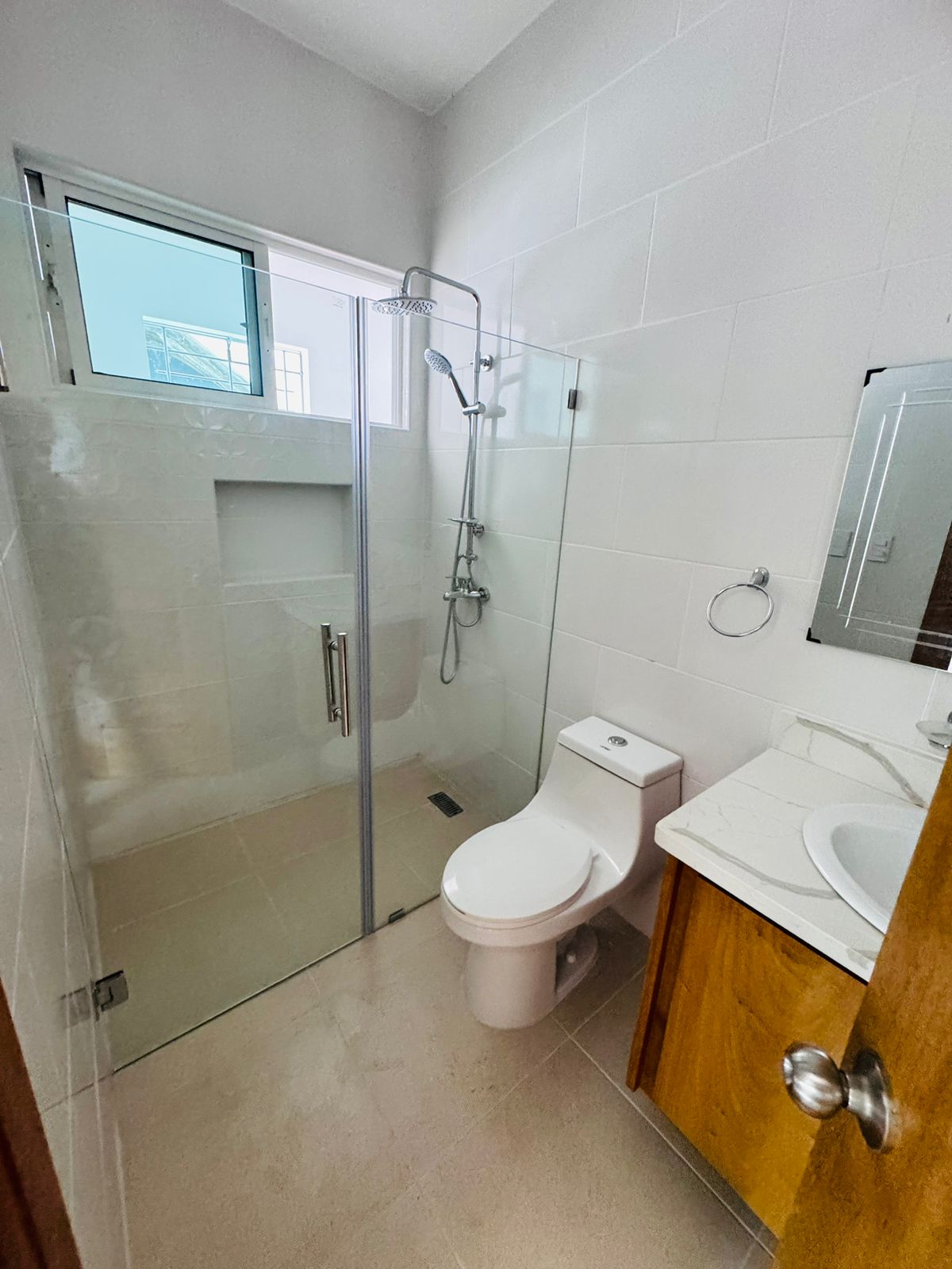 Casa en venta en La Barranquita Santiago - 3 hab 2.5 baños RD12.3M Foto 7245269-7.jpg
