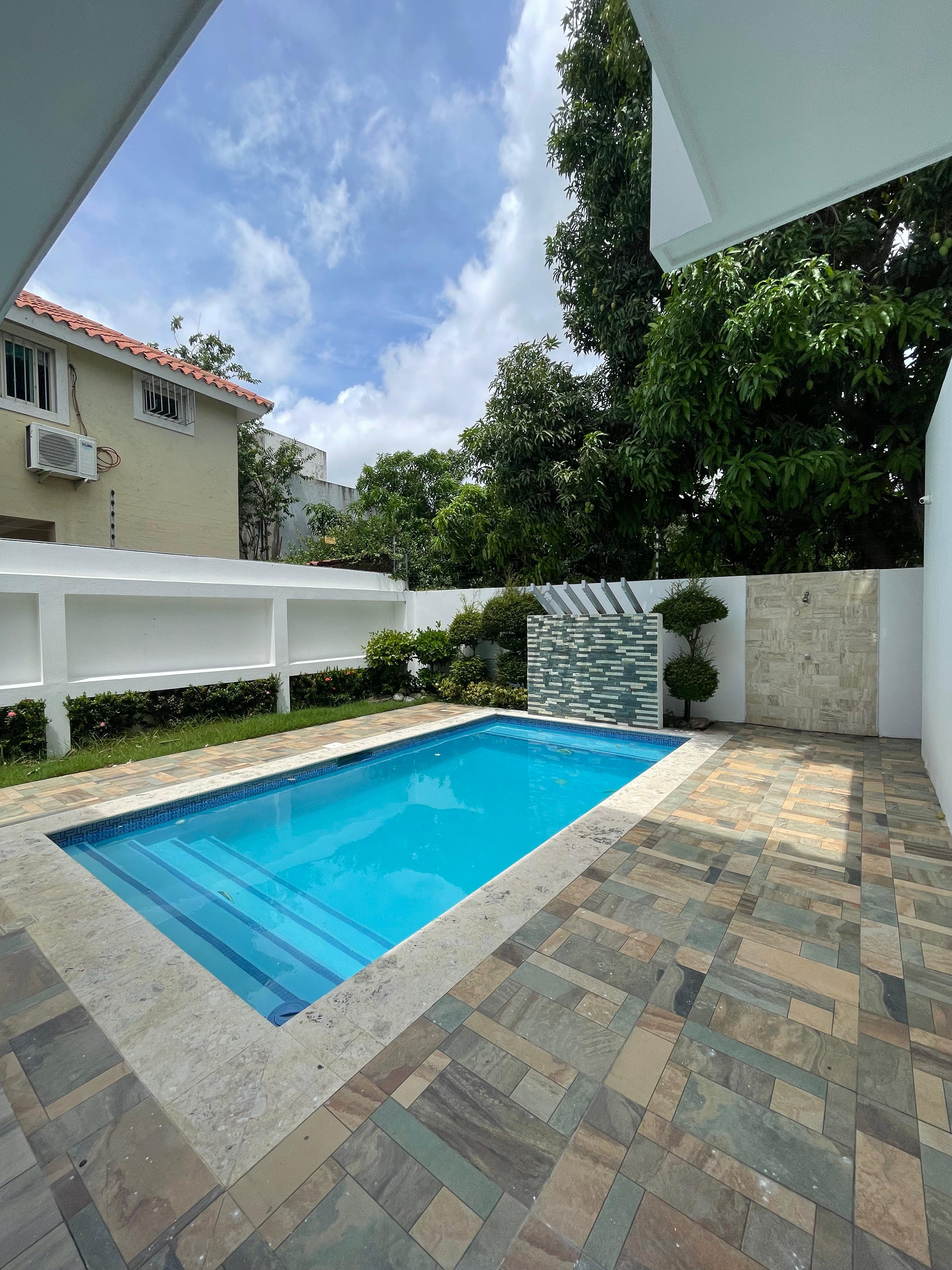 Casa luxury en Cerros de Gurabo Santiago - 4 hab 6 baños US 880K Foto 7245273-4.jpg