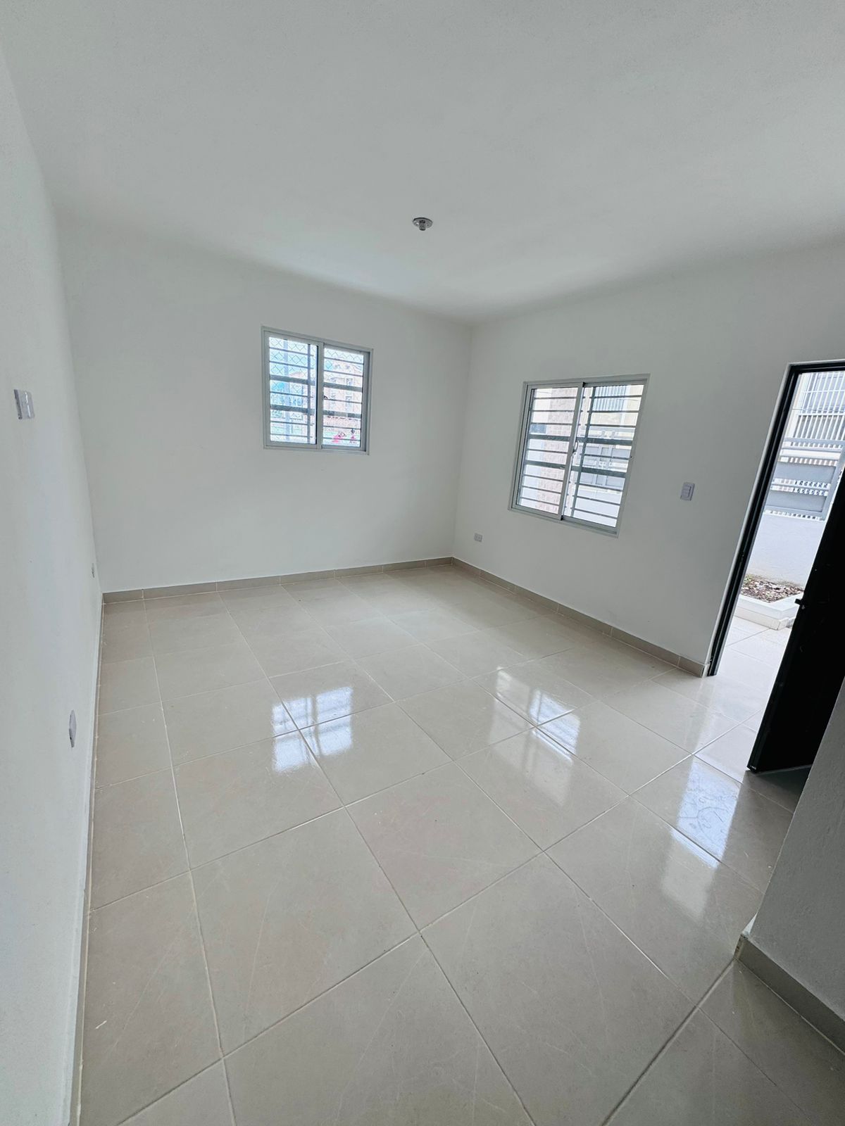 Hermosa casa en Las Colinas de Gurabo - 3 hab 2 baños RD 8M Foto 7245274-11.jpg