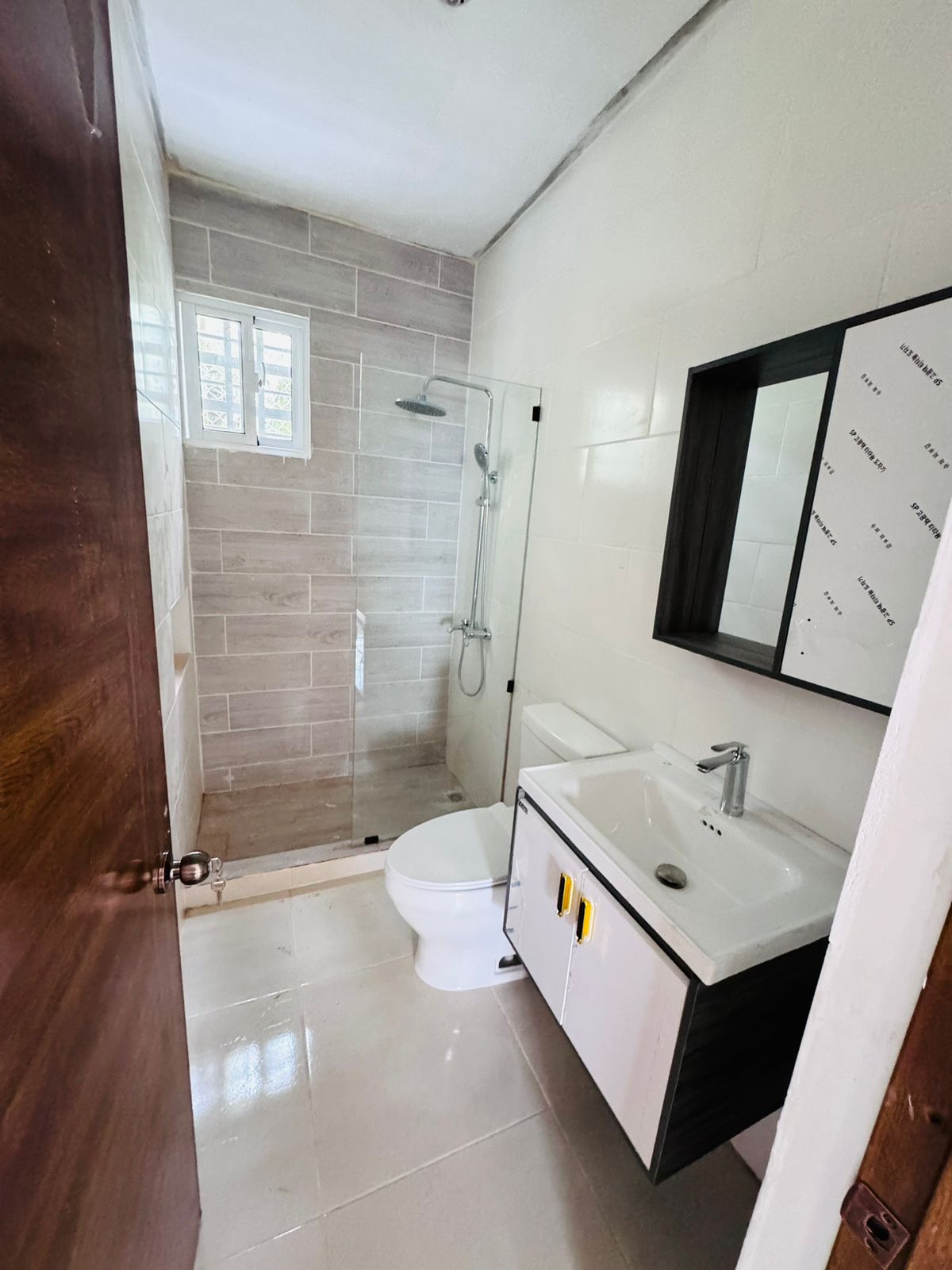 Hermosa casa en Las Colinas de Gurabo - 3 hab 2 baños RD 8M Foto 7245274-9.jpg