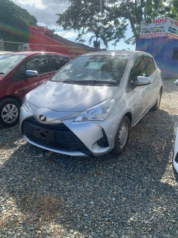 Toyota Vitz 2019 impecable Foto 7245319-1.jpg
