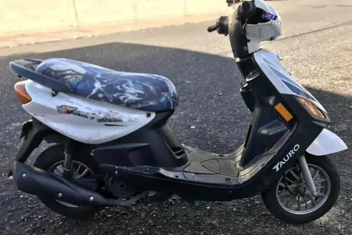  SE VENDE Pasola tauro año 2017en Buenas condiciones solo pequeño deta Foto 7245487-2.jpg