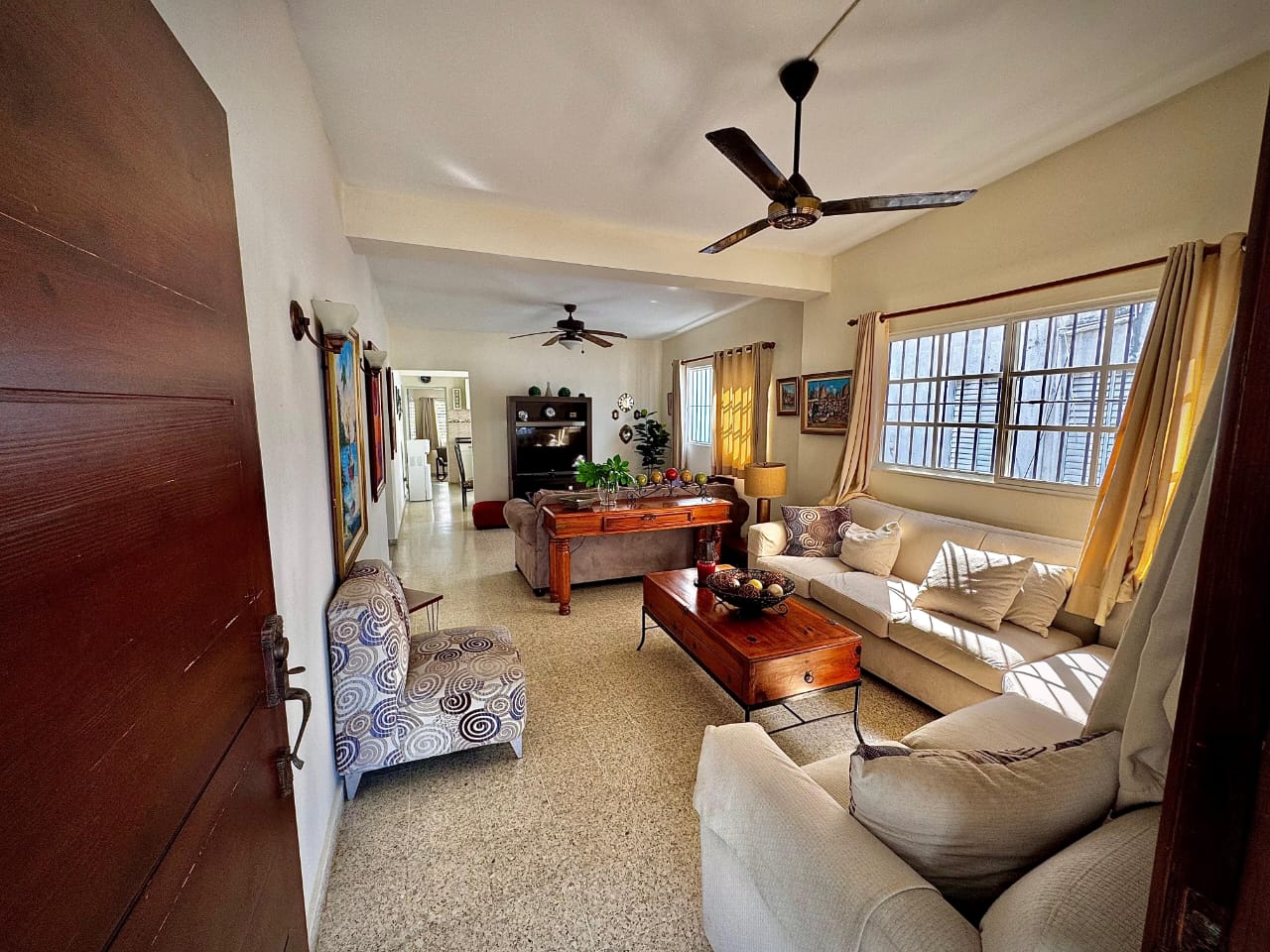  Vendo  Casa  IDEAL PARA  OFICINAS en Gazcue con la mejor ubicación de Foto 7245536-5.jpg