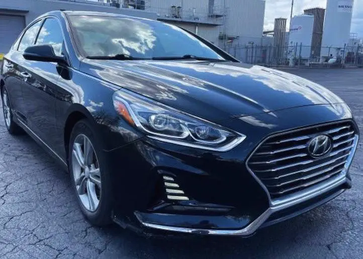 Hyundai  2018 Gasolina en La Romana Foto 7245605-2.jpg