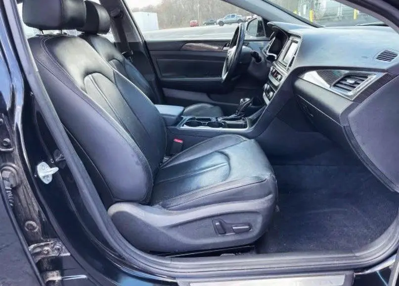 Hyundai  2018 Gasolina en La Romana Foto 7245605-5.jpg
