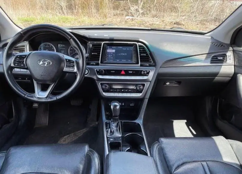 Hyundai  2018 Gasolina en La Romana Foto 7245605-7.jpg