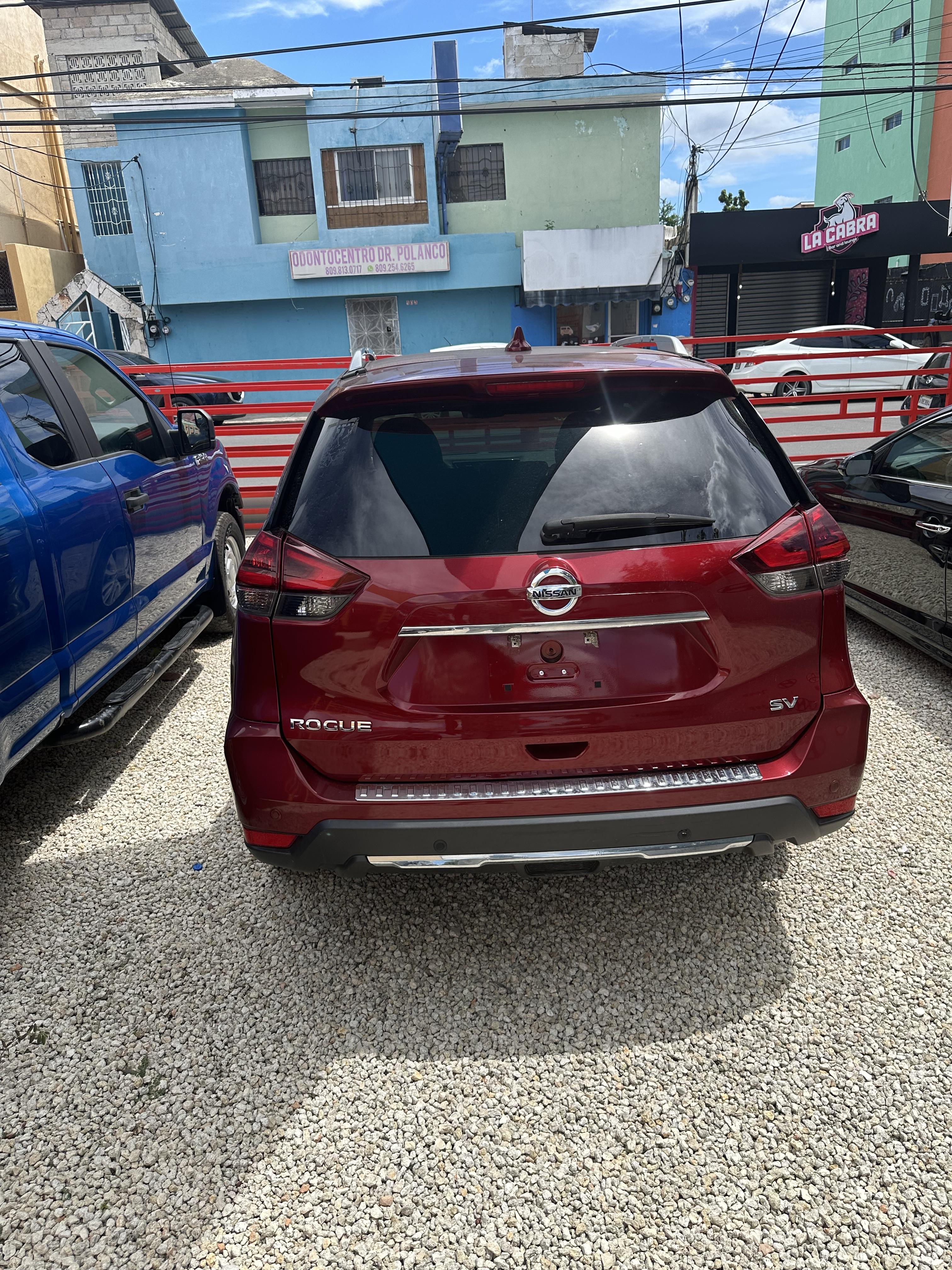 Nissan  2019 Gasolina en La Romana Foto 7245612-4.jpg