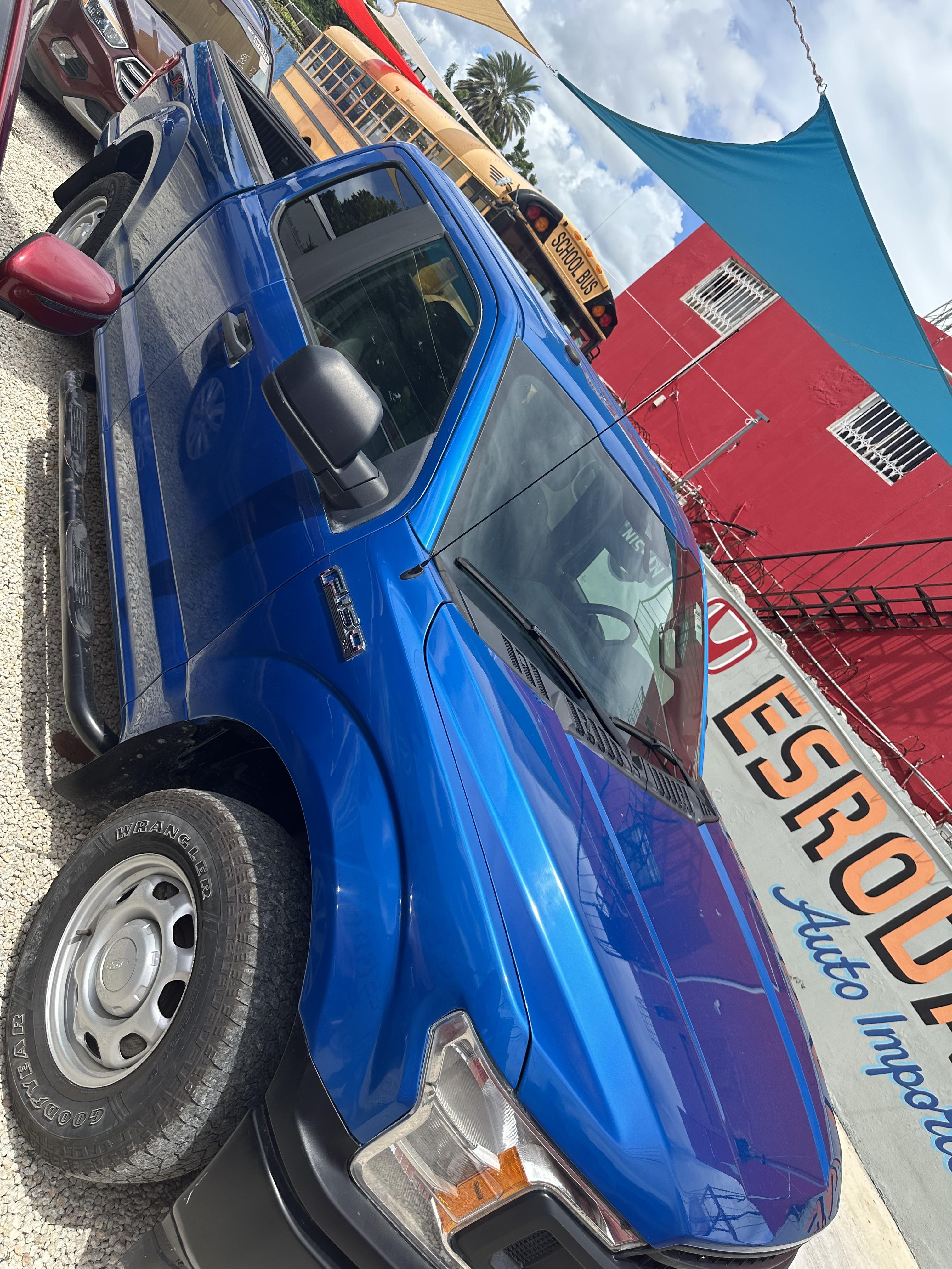 Ford  2019 Gasolina en La Romana Foto 7245617-4.jpg