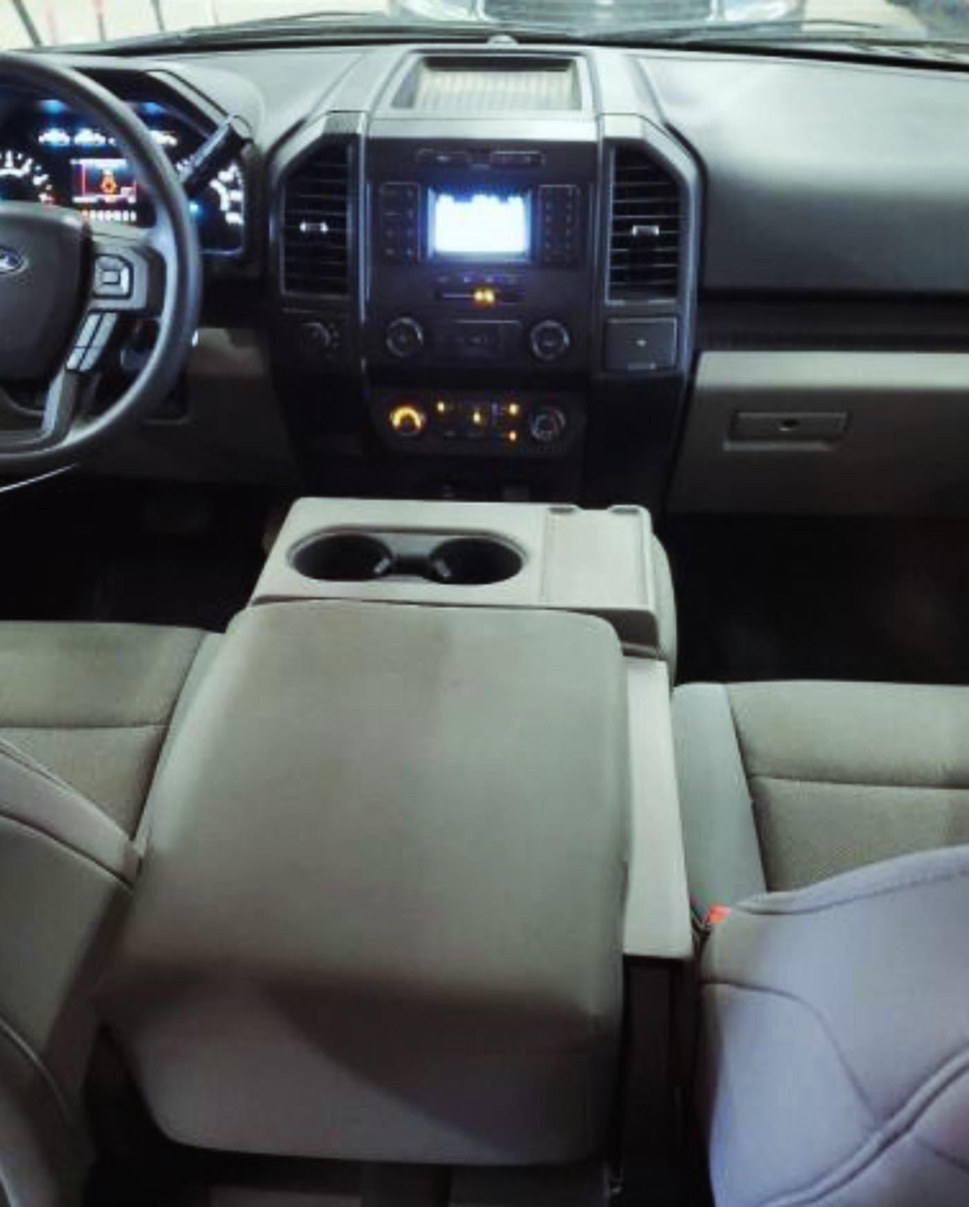 Ford  2019 Gasolina en La Romana Foto 7245617-6.jpg