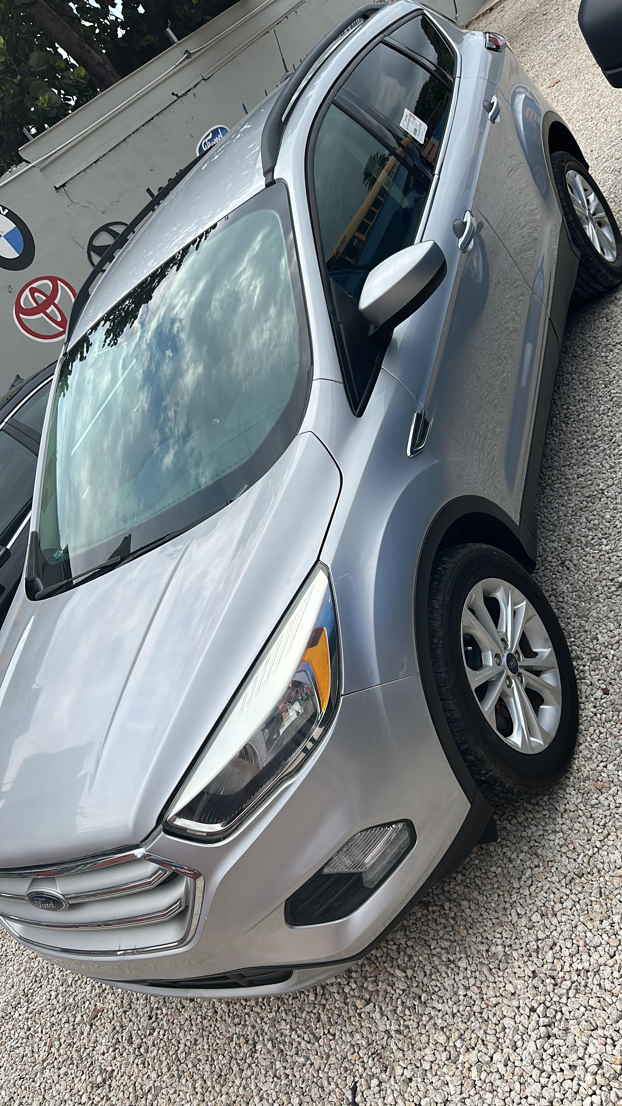 Ford  2018 Gasolina en La Romana Foto 7245620-2.jpg