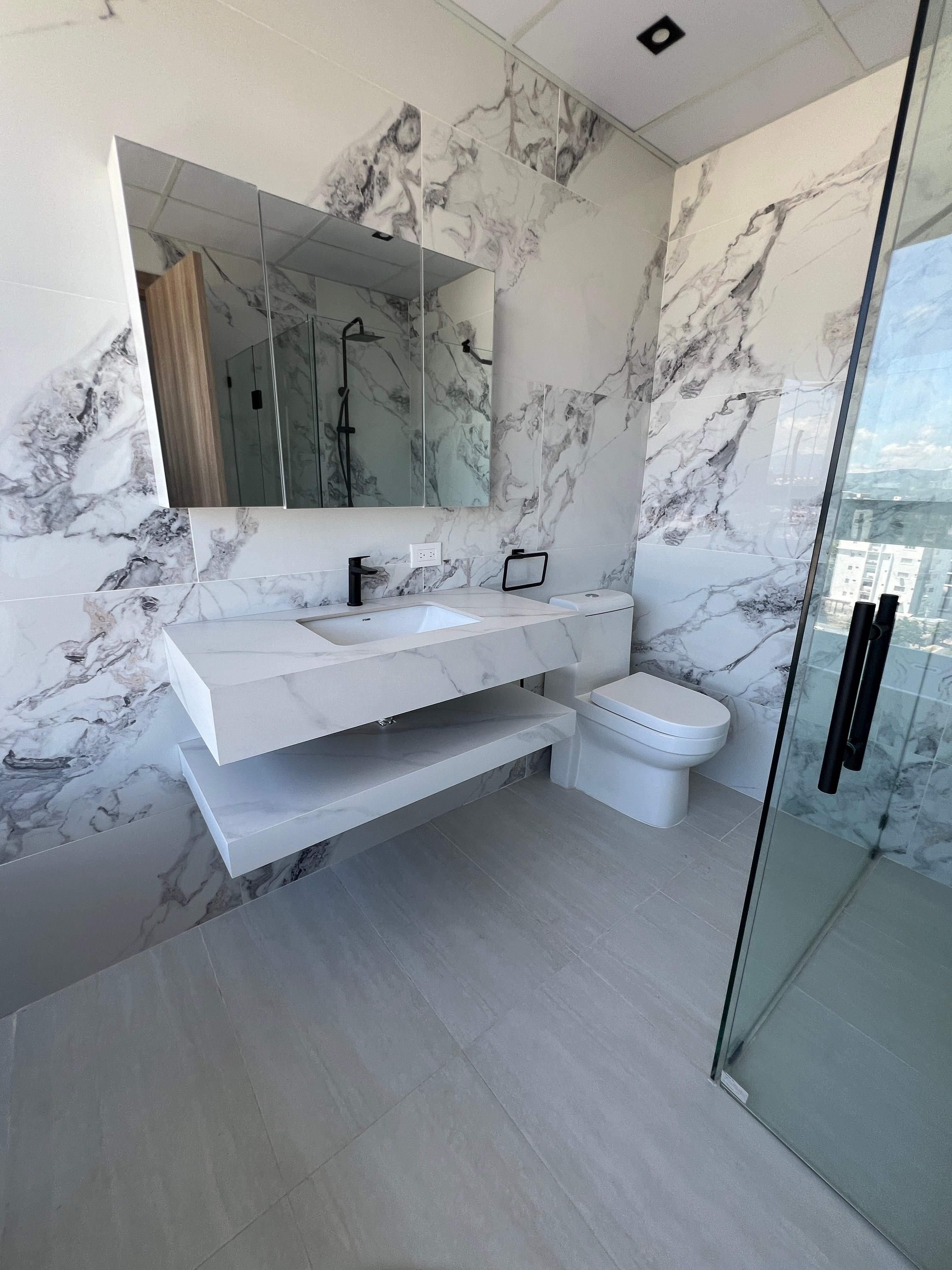 RENTA APARTAMENTO PISO 8 EN LA ESMERALDA SANTIAGO Foto 7245683-10.jpg