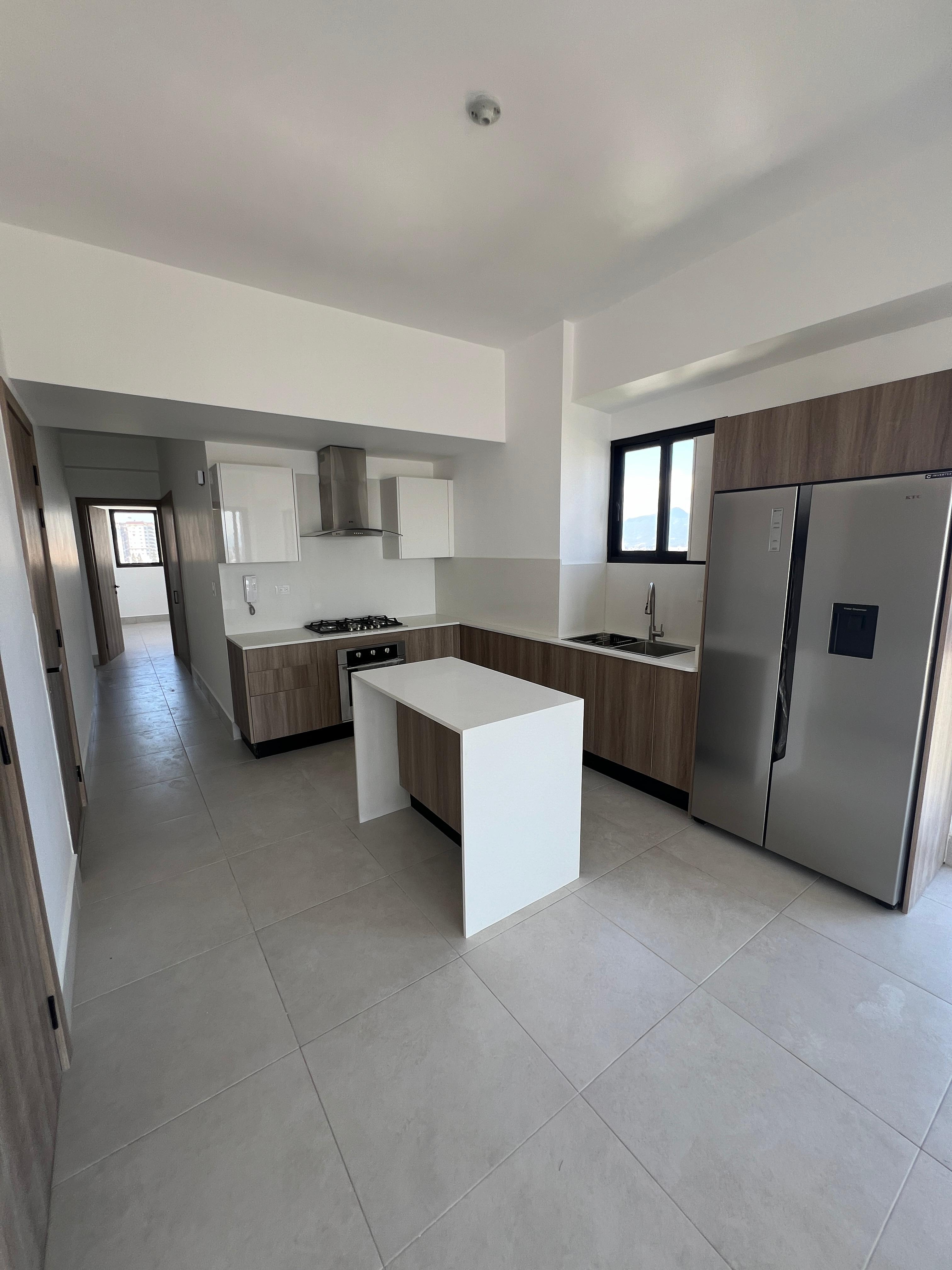 RENTA APARTAMENTO PISO 8 EN LA ESMERALDA SANTIAGO Foto 7245683-5.jpg