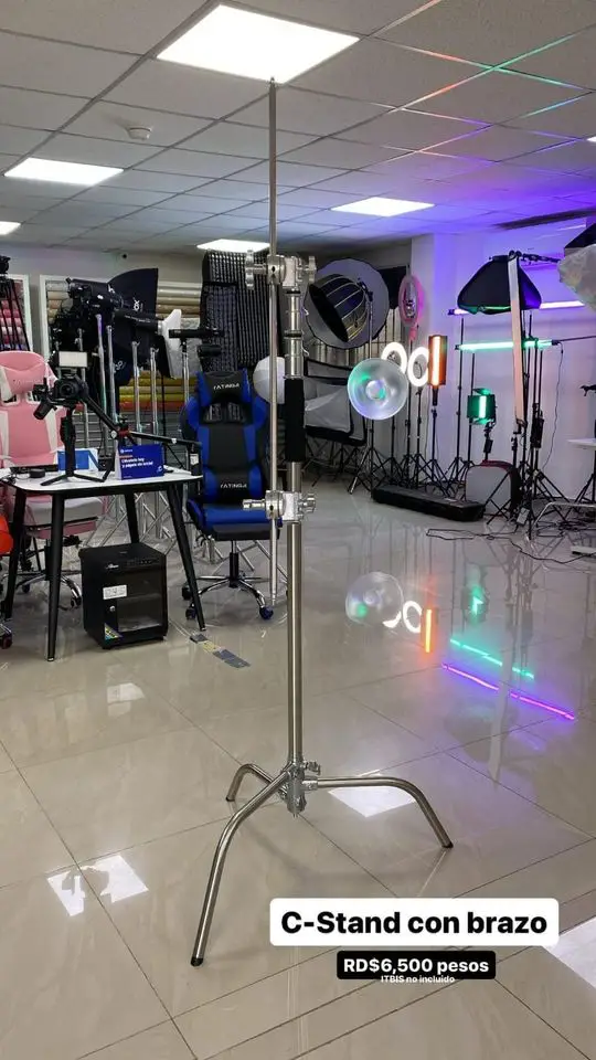 C-Stand con brazo Foto 7245729-1.jpg