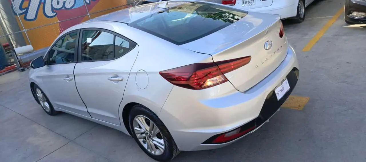 Hyundai Elantra Sel 2019 Foto 7245789-7.jpg