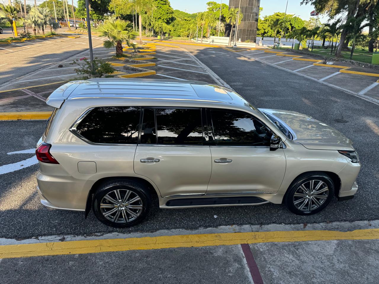 Toyota Lexus 2017 LX 570 Foto 7245791-13.jpg