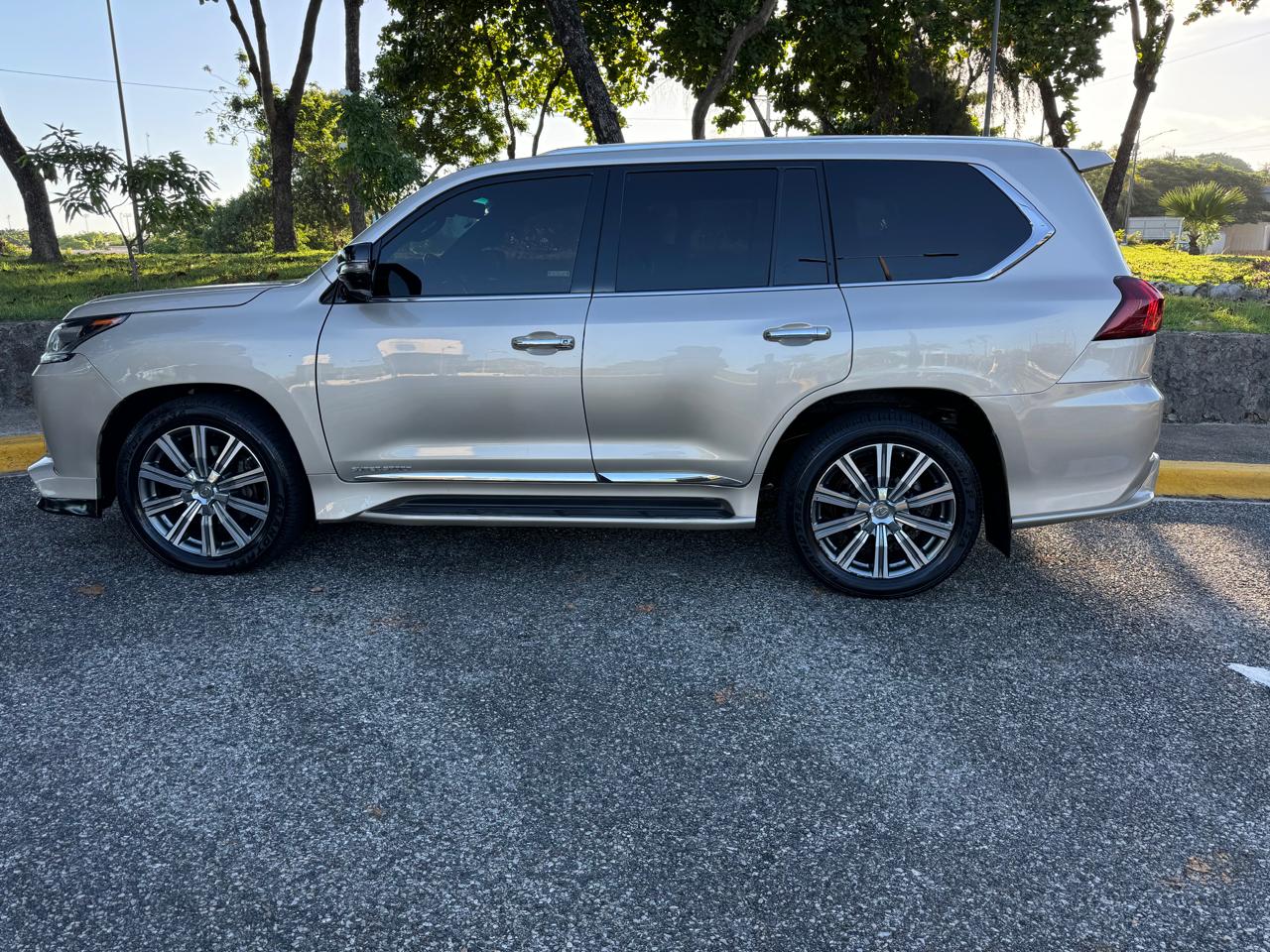 Toyota Lexus 2017 LX 570 Foto 7245791-6.jpg