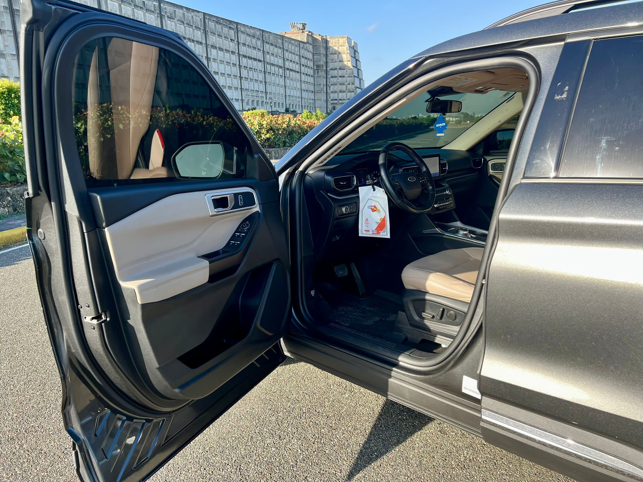 FORD EXPLORER XLT 4X4 2020 CLEAN TITLE en Santo Domingo DN Foto 7245888-6.jpg