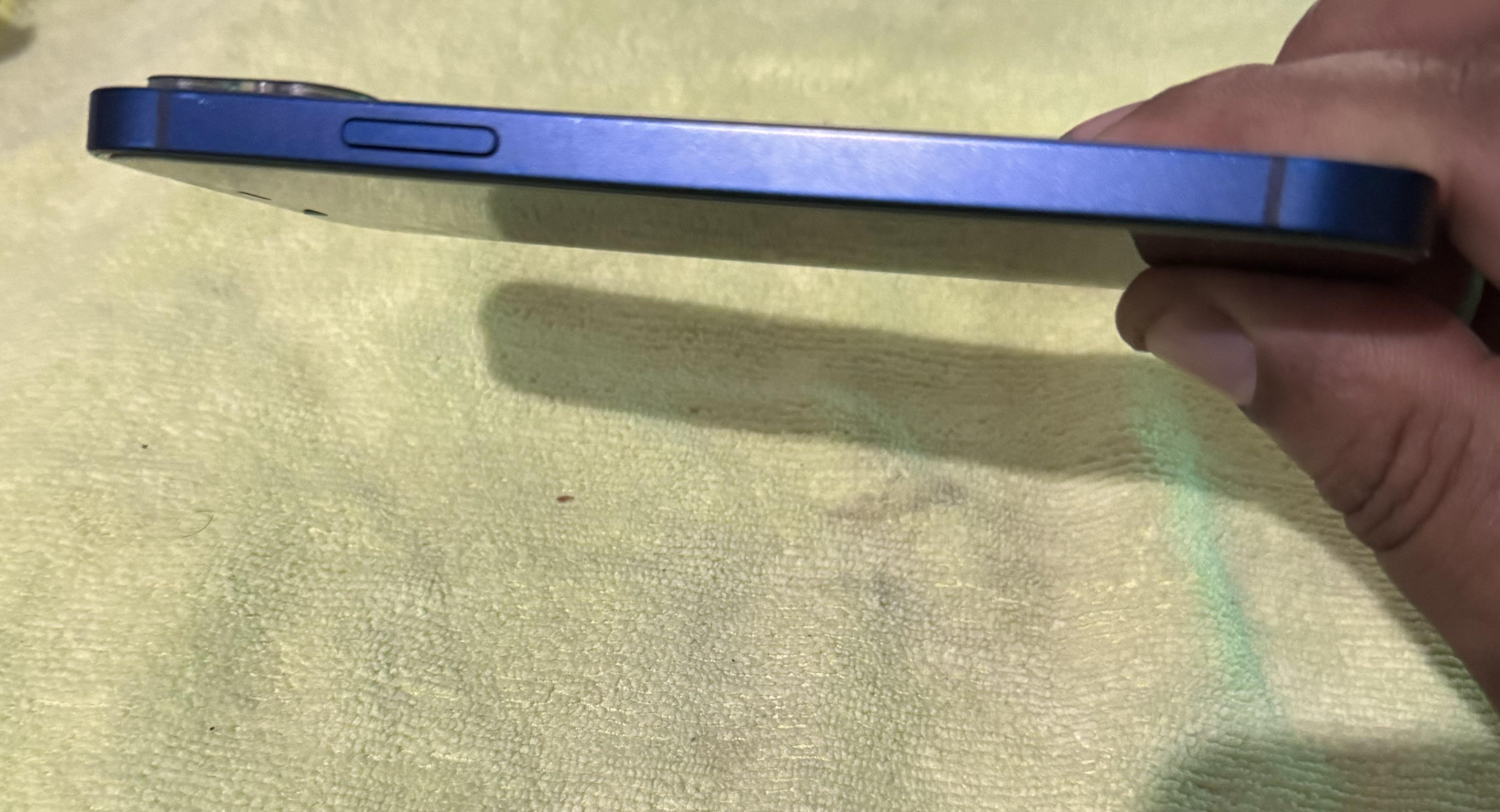 iphone 12 azul  Foto 7245967-3.jpg