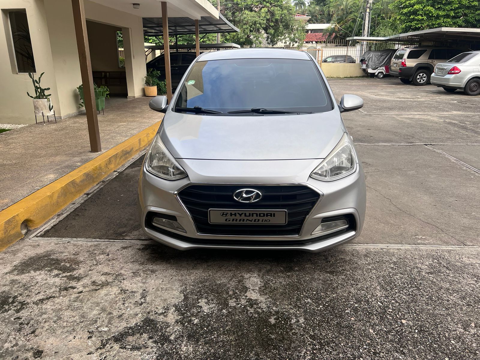 hyundai grand i10 año 2020 de magna motors Foto 7246000-3.jpg