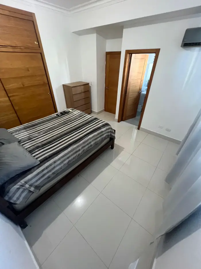 Apartamento amueblado en Alquiler en Evaristo Morales Foto 7246027-11.jpg
