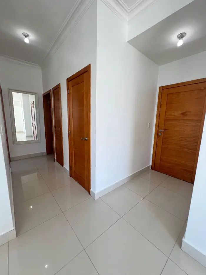 Apartamento amueblado en Alquiler en Evaristo Morales Foto 7246027-4.jpg