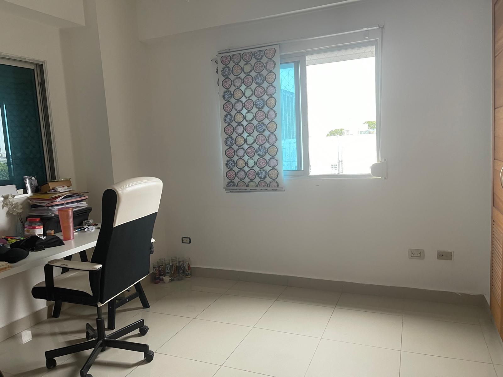 Alquilo apartamento en gazcue amueblado piso alto Foto 7246086-9.jpg