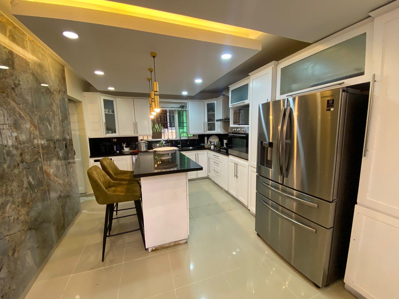 Vendo Penthouse con terraza en Reparto los 3 ojos Foto 7246210-4.jpg