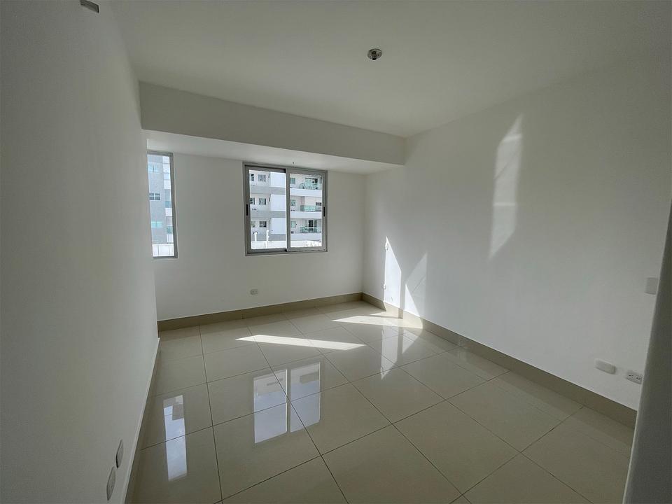 Apartamento 4to. Piso en Evaristo Morales Dos Habitaciones Foto 7246299-3.jpg