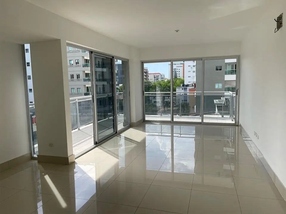 Apartamento 4to. Piso en Evaristo Morales Dos Habitaciones Foto 7246299-4.jpg